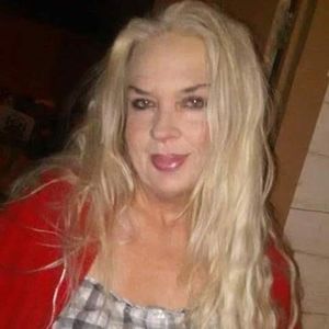 Meet your Posher, Pam